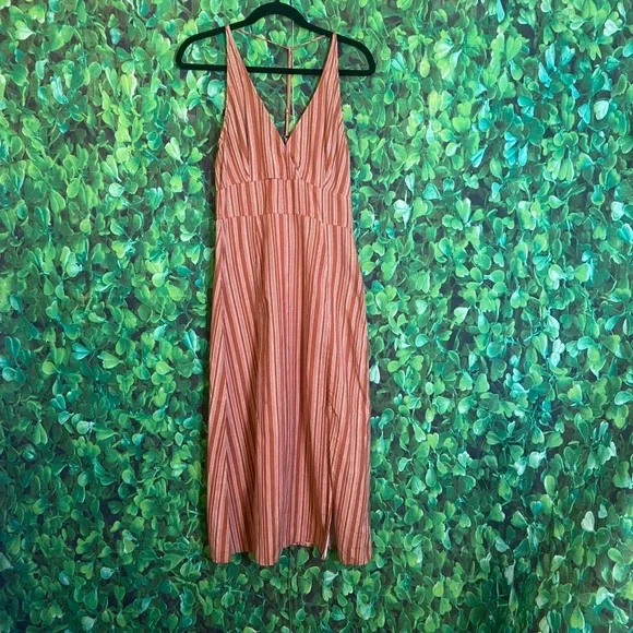 Roxy - Striped V-Neck Midi Dress - Picture 1 of 6